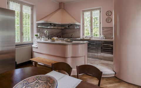 Villa Liberty Albisola 6+2: Indretning, Træ, Gulvbelægning, Køkken, Countertop, Etage, Loft, Hjem, Belysning, Cabinetry