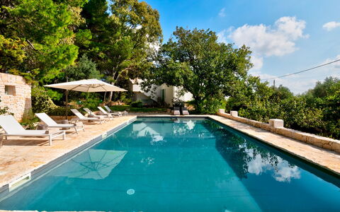 Villa Giari 8: Svømmepøl, Udendørs Møbler, Udvej, Estate, Liggestol, Skygge, Eco Hotel, Hacienda, Villa, Water Feature