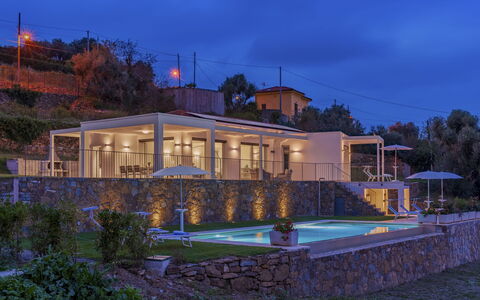 Villa Gioia 8: Svømmepøl, Estate, Udvej, Villa, Eco Hotel, Mansion, Hacienda, Stuehus, Hotel, Penthouselejlighed