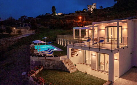 Villa Gioia 8: Boligområde, Svømmepøl, Lejlighed, Estate, Udvej, Villa, Altan, Mansion, Hotel, Eco Hotel