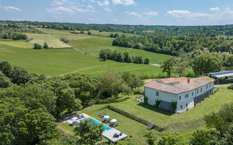 Villa a Casa di Giovanni 12: Landskab, Græs-, Almindeligt, Land Lot, Estate, Eng, Lawn, Pasture, Plantation, Stuehus