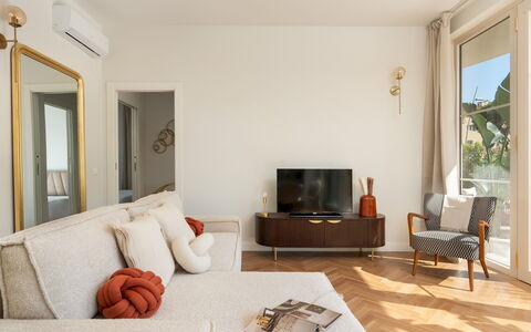 Casa Amare 4+2: Møbel, Indretning, Gulvbelægning, Væg, Træ, Etage, Værelse, Couch, Stue, Hjem