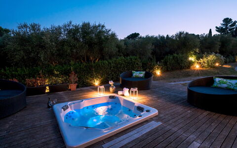 Villa Bianca 10: Svømmepøl, Badekar, Udvej, Nat, Fritid, Jacuzzi, Landskab Belysning, Eco Hotel, Sanitærarmatur