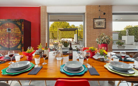 Villa Tiberio 6+2: Møbel, Indretning, Bord, Bordservice, Stol, Spisestue, Køkken & Spisebord, Dug, Belysning, Værelse