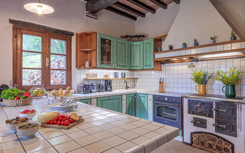 La Leopoldina 6: Køkken, Countertop, Køkken Apparat, Indretning, Cabinetry, Gulvbelægning, Træ, Møbel, Komfur, Større Bandage