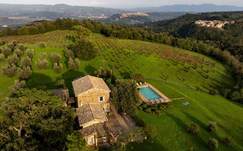 Villa dei Rosmarini 8: Estate, Svømmepøl, Hjem, Menneskelig Bosættelse, Sommerhus, Stuehus, Plantation, Fugleperspektiv, Luftfotografering, Eco Hotel