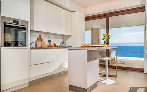 Villa Mulberry 10: Møbel, Indretning, Gulvbelægning, Etage, Køkken, Træ, Loft, Lejlighed, Køkken Apparat, Cabinetry