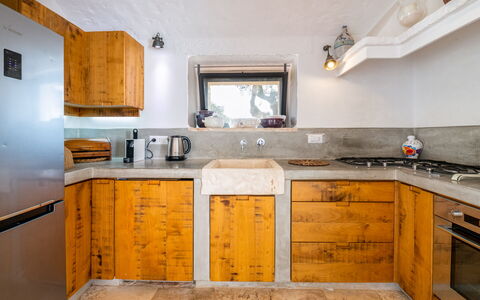 Trullo Luna 6+1: Træ, Countertop, Køkken, Køkken Apparat, Større Bandage, Cabinetry, Husholdningsapparat, Komfur, Bejdse, Køkkenvask