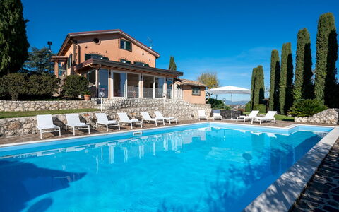 Tenuta Cavi 10: Svømmepøl, Hjem, Udvej, Estate, Villa, Udendørs Møbler, Hotel, Eco Hotel, Ferieby, Liggestol