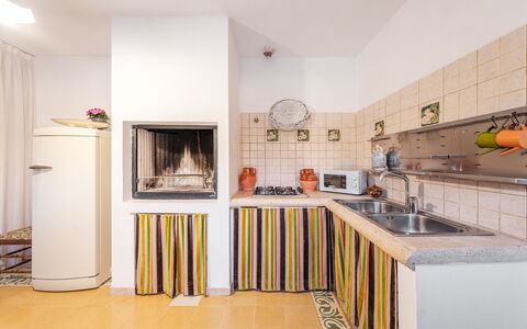 Villa dei Glicini 8+2: Indretning, Gulvbelægning, Køkken, Køkken Apparat, Træ, Større Bandage, Etage, Loft, Countertop, Værelse