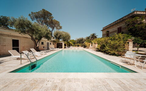 Villa dei Glicini 8+2: Arkitektur, Svømmepøl, Estate, Hacienda, Water Feature, Udvej, Landscaping, Villa, Mansion