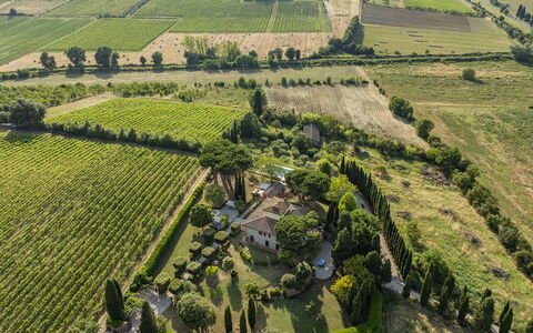 Villa la Monarca 16: Fugleperspektiv, Boligområde, Landskab, Hus, Land Lot, Plantation, Estate, Luftfotografering, Menneskelig Bosættelse, Landdistrikt