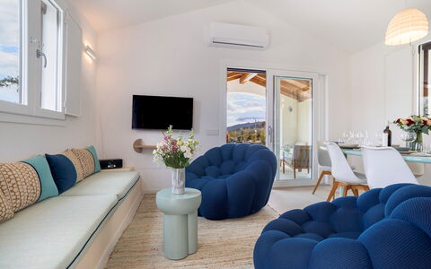 Casa Moros 6: Møbel, Indretning, Couch, Hjem, Stue, Textile, Gulvbelægning, Bord, Værelse, Etage
