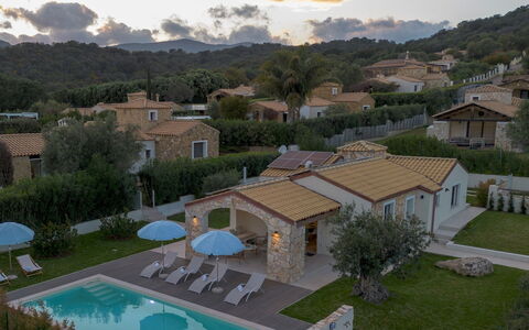 Casa Moros 6: Svømmepøl, Udvej, Ingrediens, Estate, Villa, Hacienda, Mad, Stuehus, Eco Hotel, Thermae