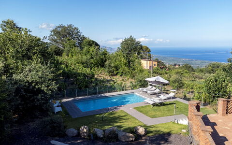 Vigne Dell'Etna 6: Svømmepøl, Udvej, Fritid, Eco Hotel, Ferieby, Udendørs Møbler, Ferie, Villa, Hacienda