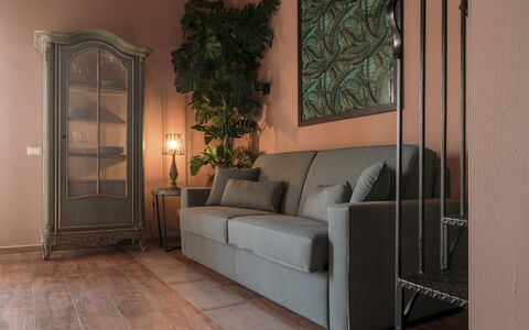 Agriresort Bacaringhe 13: Møbel, Gulvbelægning, Væg, Etage, Indretning, Træ, Couch, Stue, Hjem, Værelse