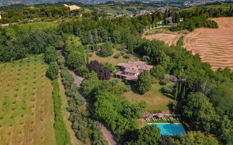 Dolce Collina 10: Træ, Naturligt Miljø, Natur, Landskab, Boligområde, Land Lot, Fugleperspektiv, Estate, Landdistrikt, Almindeligt