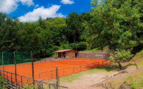 Villa Arbeio 8+6: Træ, Parkere, Net