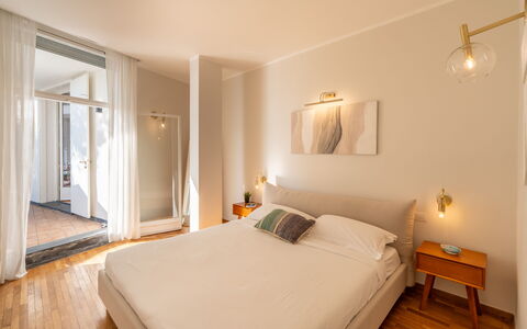 Casa Chiara 6+2: Seng, Møbel, Indretning, Gulvbelægning, Etage, Soveværelse, Væg, Trægulve, Sengetøj, Træ