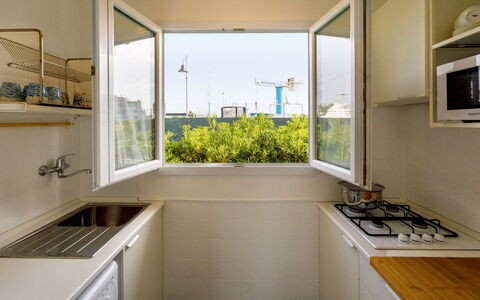 Casetta del Pescatore 4: Køkken, Større Bandage, Køkken Apparat, Lejlighed, Countertop, Glas, Design, Bejdse, Køkkenvask, Dagslys