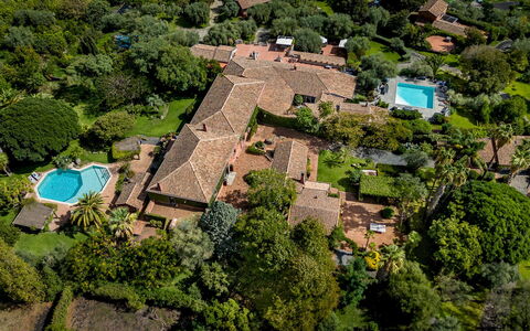 Linera 10: Svømmepøl, Estate, Udvej, Landscaping, Have, Hacienda, Luftfotografering, Villa, Eco Hotel, Fugleperspektiv