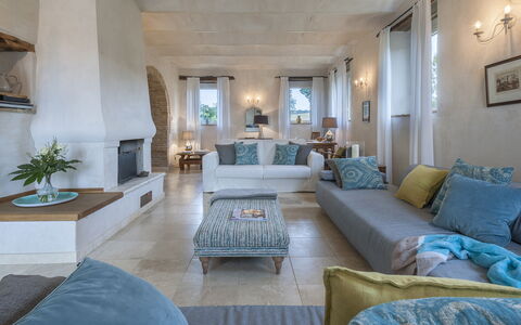 Casa Sant'Elia 7+3: Møbel, Indretning, Couch, Gulvbelægning, Bord, Stue, Værelse, Etage, Loft, Stol