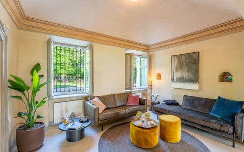 Tenuta Schiavon Barrero 12: Indretning, Gulvbelægning, Møbel, Etage, Træ, Loft, Belysning, Hjem, Couch, Stue