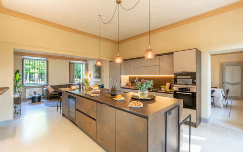 Tenuta Schiavon Barrero 12: Køkken, Indretning, Countertop, Møbel, Gulvbelægning, Lysarmatur, Loft, Cabinetry, Træ, Køkken Apparat