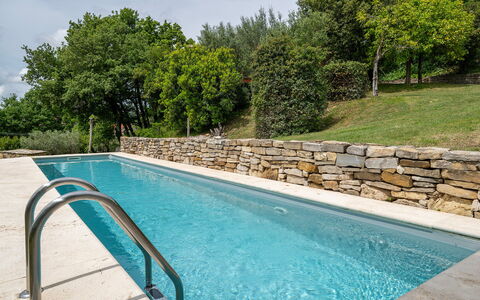 Villa Il Ritiro 8: Svømmepøl, Kompositmateriale, Have, Stenmur, Water Feature, Landscaping, Flise, Backyard