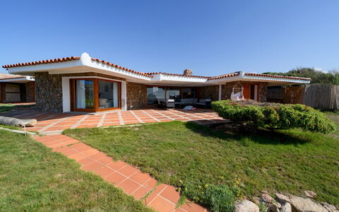 Villa Portobello 10+2: Busk, Hjem, Tag, Estate, Stuehus, Have, Hacienda, Landscaping, Skygge, Villa