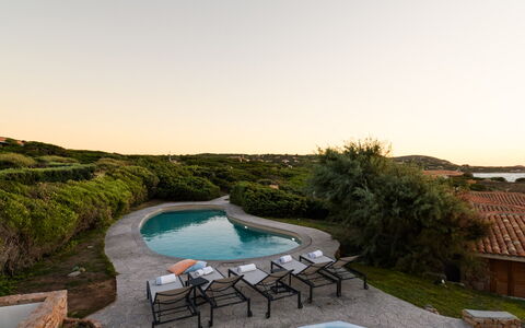 Villa Portobello 10+2: Blå, Landskab, Svømmepøl, Skumring, Udendørs Møbler, Aften, Solopgang, Solnedgang, Eco Hotel