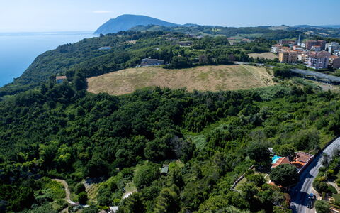 Villa Fiola 8: Coastal Og Oceaniske Landskabsformer, Hav, Ocean, Kyst, Chaparral, Jungle, Shrubland, Promontory, Fugleperspektiv