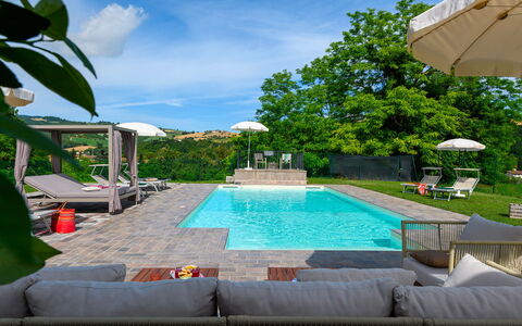 Villa Isola 8+2: Svømmepøl, Udendørs Møbler, Udvej, Fritid, Liggestol, Eco Hotel, Paraply, Skygge, Have, Thermae