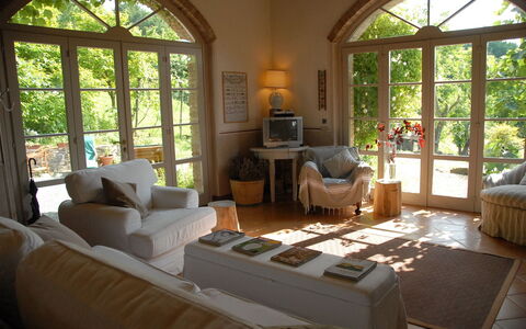 La Cenerara: Stue, Værelse, Ejendom, Indretning, Møbel, Bygning, Hjem, Hus, Estate, Ejendom