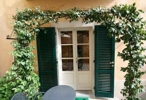 Santo Agostino: Ejendom, Hjem, Hus, Bygning, Vindue, Ejendom, Dør, Arkitektur, Facade, Træ