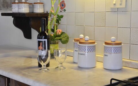 San Pietro: Bordservice, Drinkware, Bord, Flaske, Glasservice, Barware, Vin, Plante, Indretning, Blomst