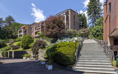 Residenza del Pascià: Træ, Boligområde, Busk, Lejlighed, Ejerlejlighed, Forstad, Estate, Landscaping, Indkørsel