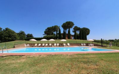 Fattoria Il Musarone: Svømmepøl, Ejendom, Ejendom, Estate, Fritid, Græs, Villa, Bygning, Land Lot, Arkitektur