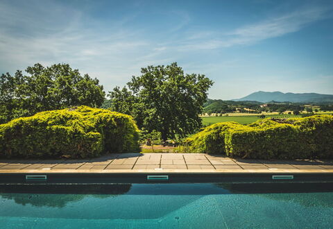 Poggio Falcone: Vand, Sky, Himmel, Plante, Vandressourcer, Naturlige Landskab, Azure, Rektangel, Svømmepøl, Vegetationen