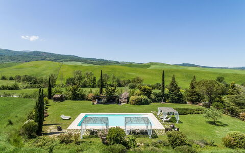 Villa Castiglione: Svømmepøl, Møbel, Udvej, Eco Hotel, Have, Udendørs Møbler, Stol, Stuehus, Villa, Plantation