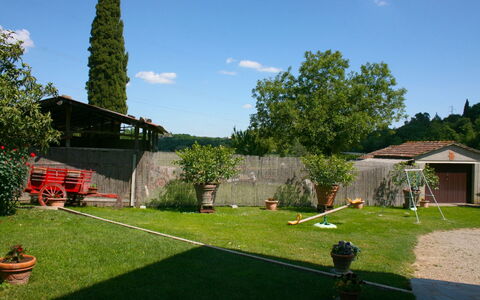 Casa Antica: Himmel, Sky, Plante, Træ, Land Lot, Blomsterkrukke, Sommerhus, Fritid, Busk, Græs