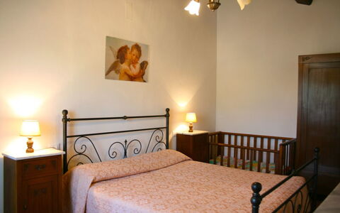 Casa Antica: Soveværelse, Seng, Værelse, Møbel, Ejendom, Sengetøj, Bed Frame, Sengetøj, Etage, Bygning