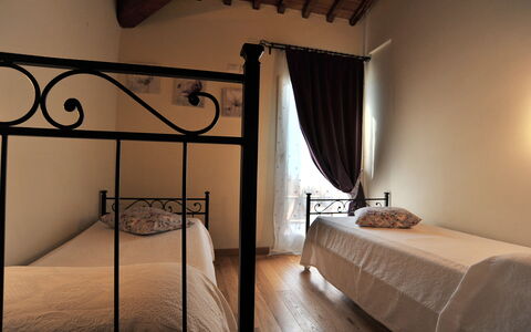 Casa Fabrizio: Bygning, Ejendom, Møbel, Komfort, Textile, Bed Frame, Indretning, Arkitektur, Seng, Etage